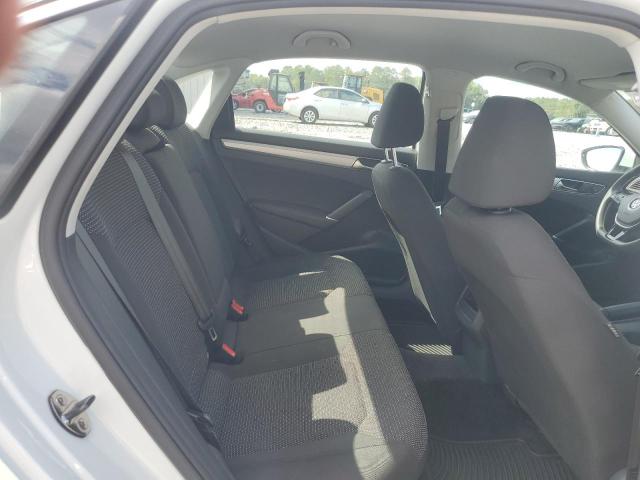 2017 VOLKSWAGEN PASSAT S - 1VWAT7A30HC025243