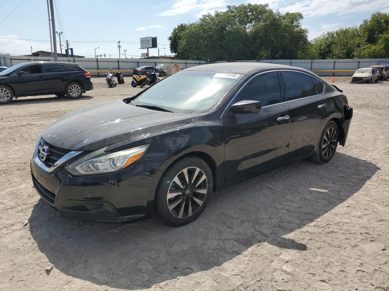  Salvage Nissan Altima