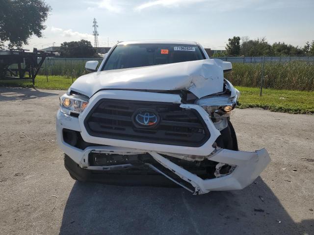 VIN 5TFAX5GN0JX126107 2018 Toyota Tacoma, Double Cab no.5