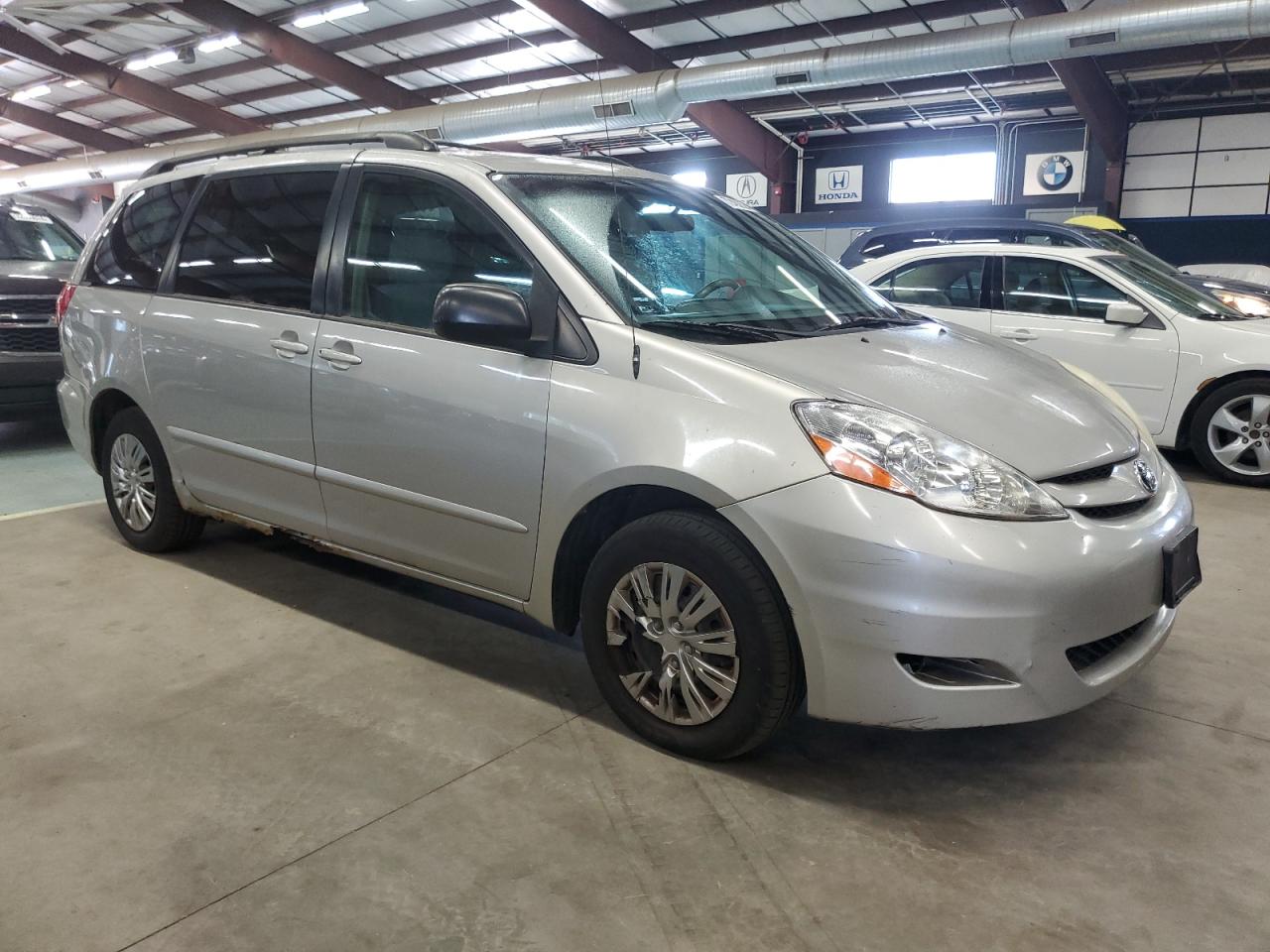 Lot #2842662954 2006 TOYOTA SIENNA CE