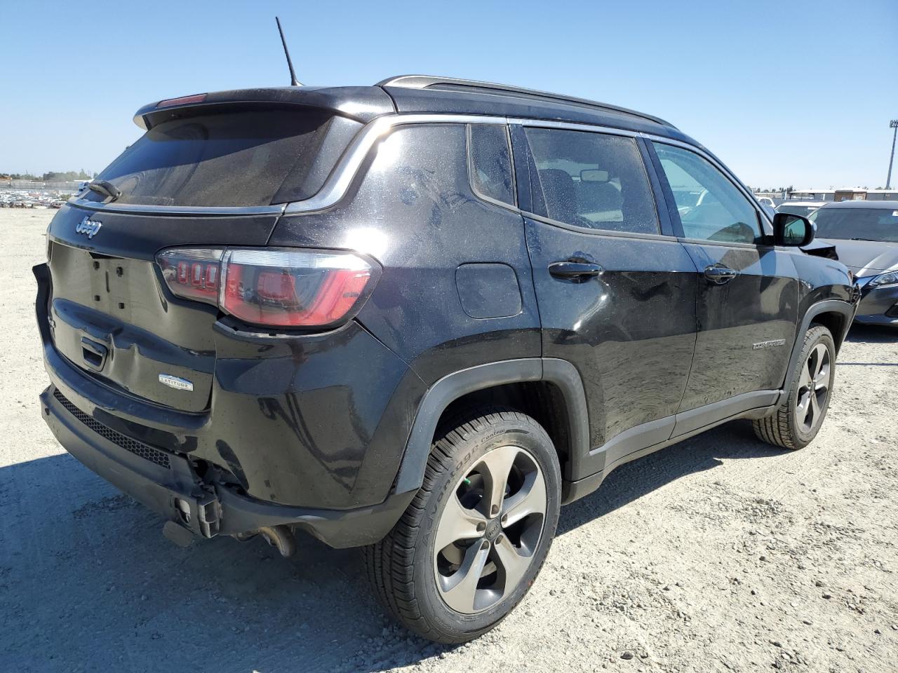 Lot #2926342408 2017 JEEP COMPASS LA