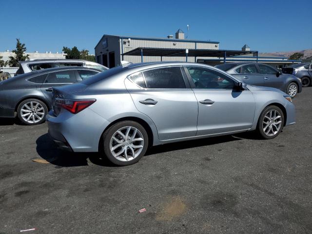 VIN 19UDE2F34KA001246 2019 Acura ILX no.3