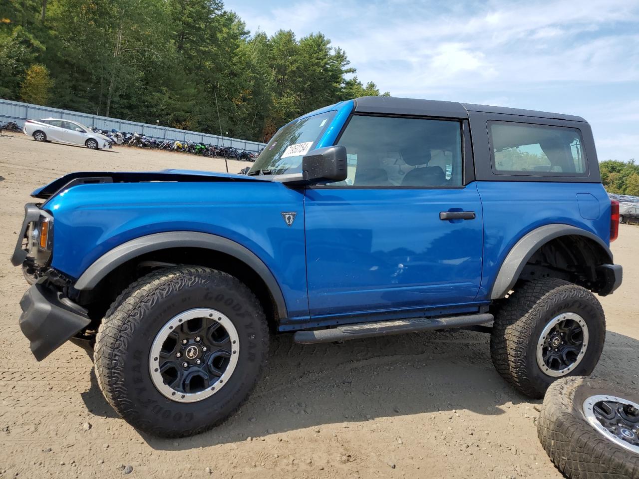  Salvage Ford Bronco