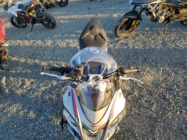 2016 APRILIA TUONO V4 1 ZD4TYU003GS000297