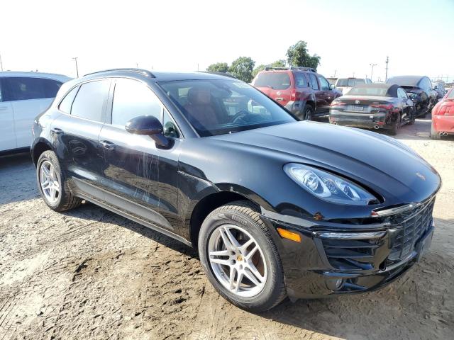 VIN WP1AA2A58JLB18304 2018 Porsche Macan no.4