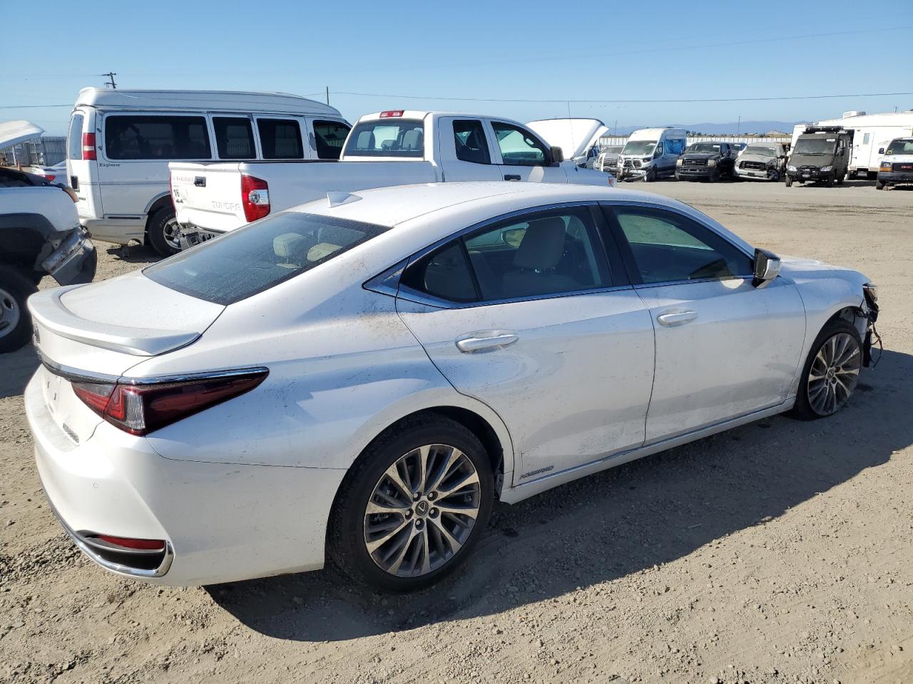 Lot #2948462919 2021 LEXUS ES 300H