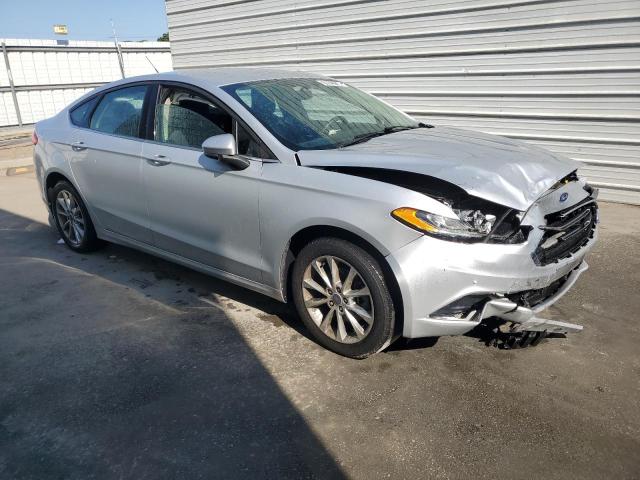 VIN 3FA6P0H74HR221934 2017 Ford Fusion, SE no.4