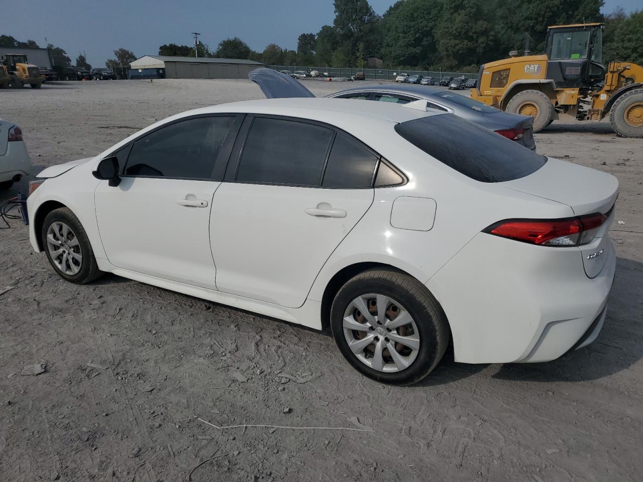 Lot #2952901779 2020 TOYOTA COROLLA LE