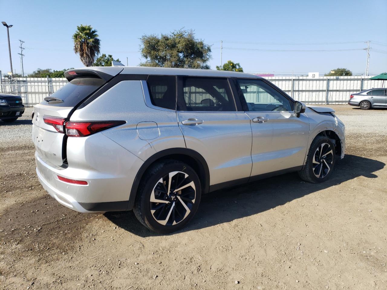 Lot #2945131698 2024 MITSUBISHI OUTLANDER