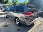 TOYOTA SIENNA LE photo