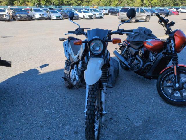 YAMAHA XT250 2018 tan  gas JYADG24E0JA008895 photo #3