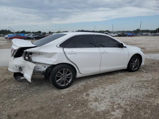 VIN 4T1BF1FK9GU134140 2016 Toyota Camry, LE no.3