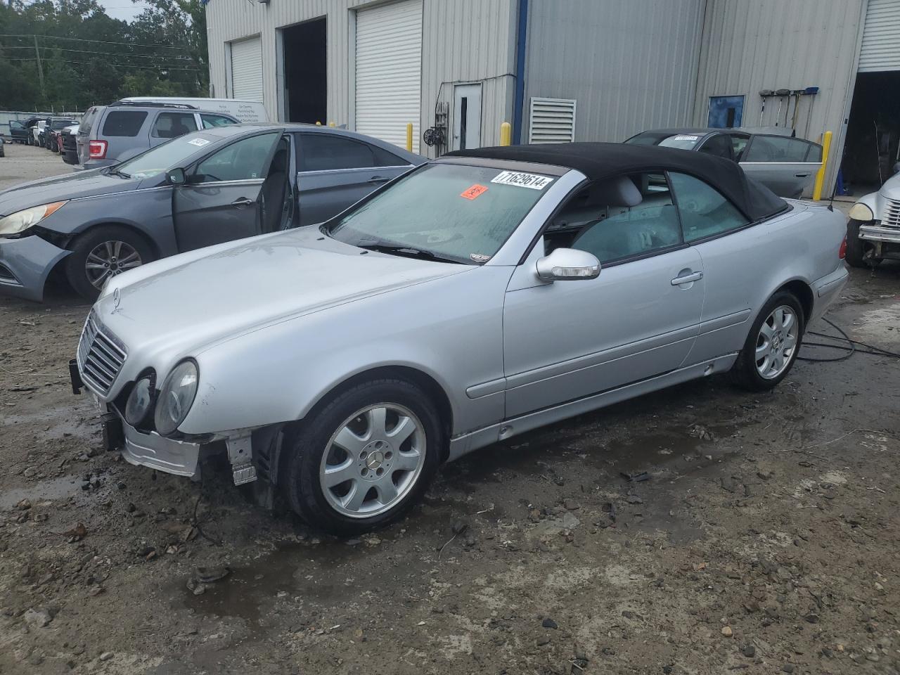 Mercedes-Benz CLK-Class 2003 320A