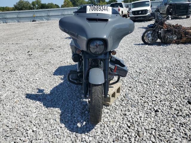 2022 HARLEY-DAVIDSON FLHXST - 1HD1ABL1XNB634489