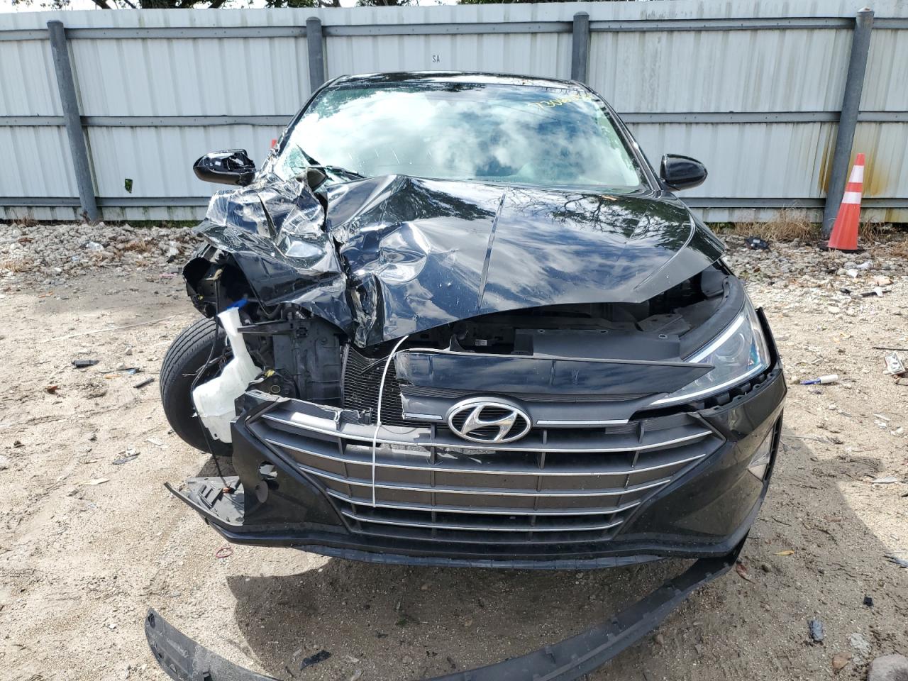 Lot #2976996702 2020 HYUNDAI ELANTRA SE