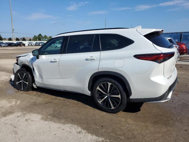 2022 TOYOTA HIGHLANDER - 5TDLZRAH9NS117639