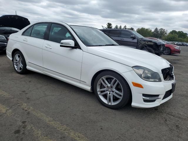 VIN WDDGF8AB2DR288879 2013 Mercedes-Benz C-Class, 3... no.4