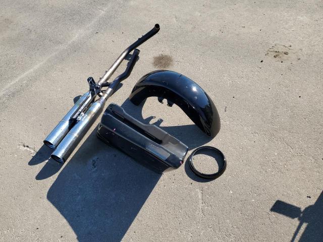 2022 HARLEY-DAVIDSON ROAD KING 1HD1KVP27NB617439