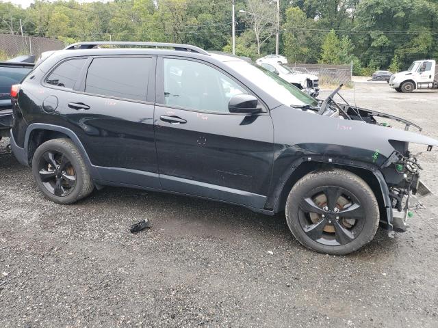 VIN 1C4PJLCB3JD596791 2018 Jeep Cherokee, Latitude no.4