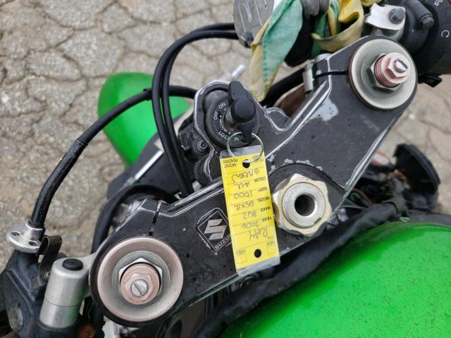 2005 SUZUKI GSX-R1000 - JS1GT76AX52102605
