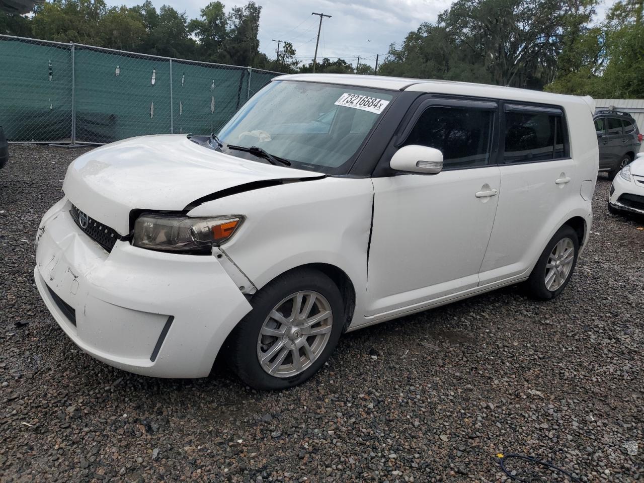 TOYOTA SCION XB 2010 white  gas JTLZE4FE4A1104087 photo #1