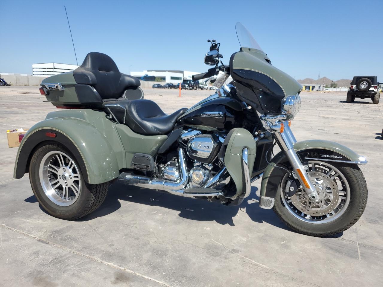 Harley Davidson FLHTCUTG / Tri Glide Ultra 2021 