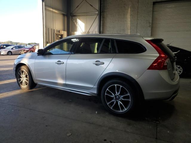 VIN YV4612HM5F1000988 2015 Volvo V60, Platinum no.2