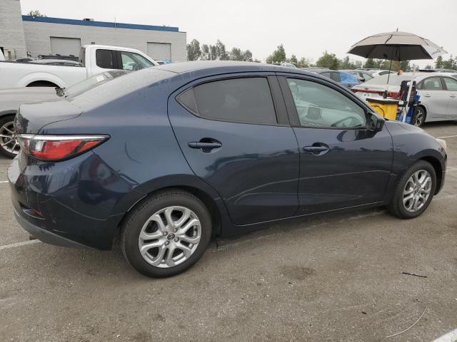 VIN 3MYDLBZV0GY115315 2016 Toyota Scion no.3