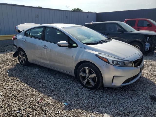 VIN 3KPFL4A76JE222233 2018 KIA Forte, LX no.4