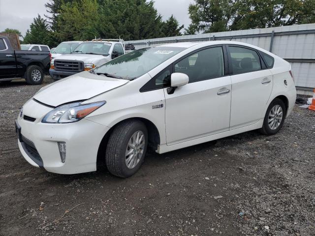 VIN JTDKN3DP9E3056012 2014 Toyota Prius no.1