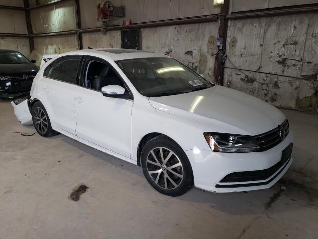 VIN 3VWDB7AJ6HM358530 2017 Volkswagen Jetta, SE no.4