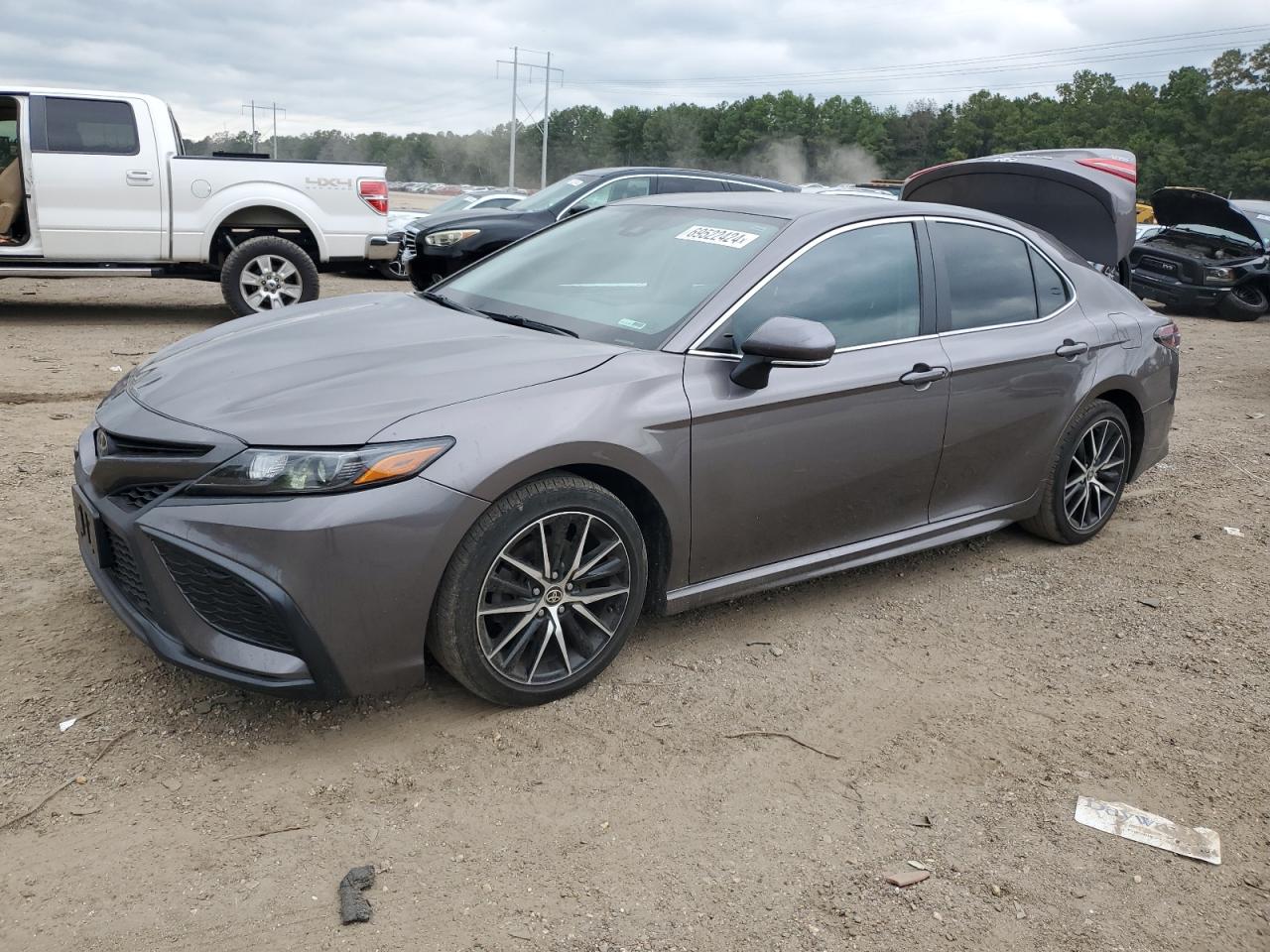 Lot #2989172698 2021 TOYOTA CAMRY SE