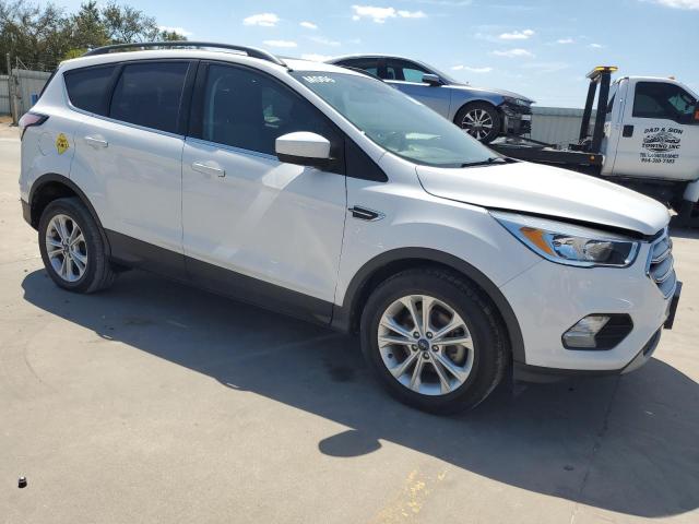 VIN 1FMCU0GD3JUC36867 2018 Ford Escape, SE no.4