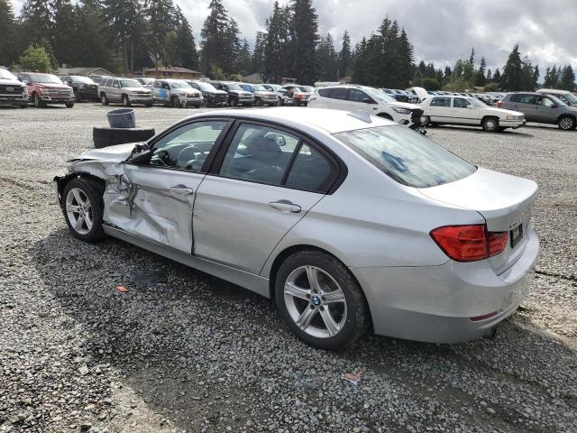 VIN WBA3C3C51EF984578 2014 BMW 3 Series, 320 I Xdrive no.2