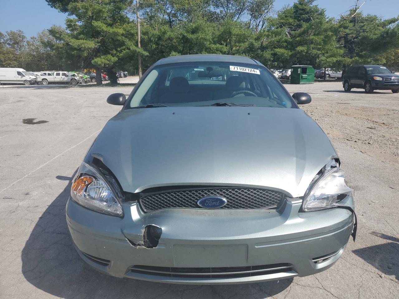 Lot #2835845800 2005 FORD TAURUS SE