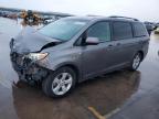 TOYOTA SIENNA LE photo