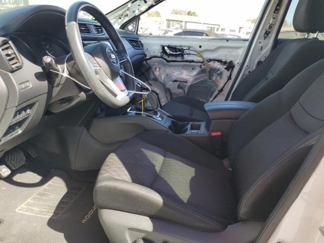 2017 NISSAN ROGUE S - KNMAT2MT2HP564019