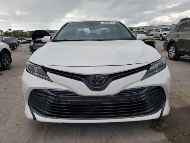 VIN 4T1B11HK5JU101588 2018 Toyota Camry, L no.5