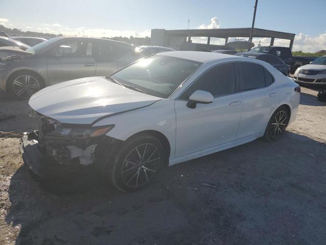 VIN 4T1G11AK1MU451921 2021 Toyota Camry, SE no.1