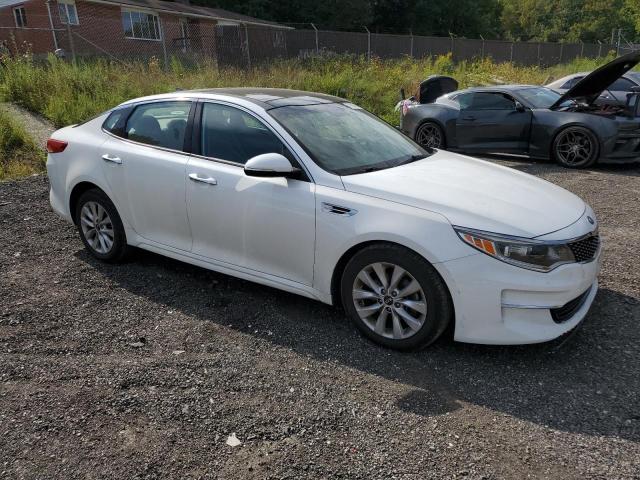 VIN 5XXGU4L39JG222522 2018 KIA Optima, EX no.4