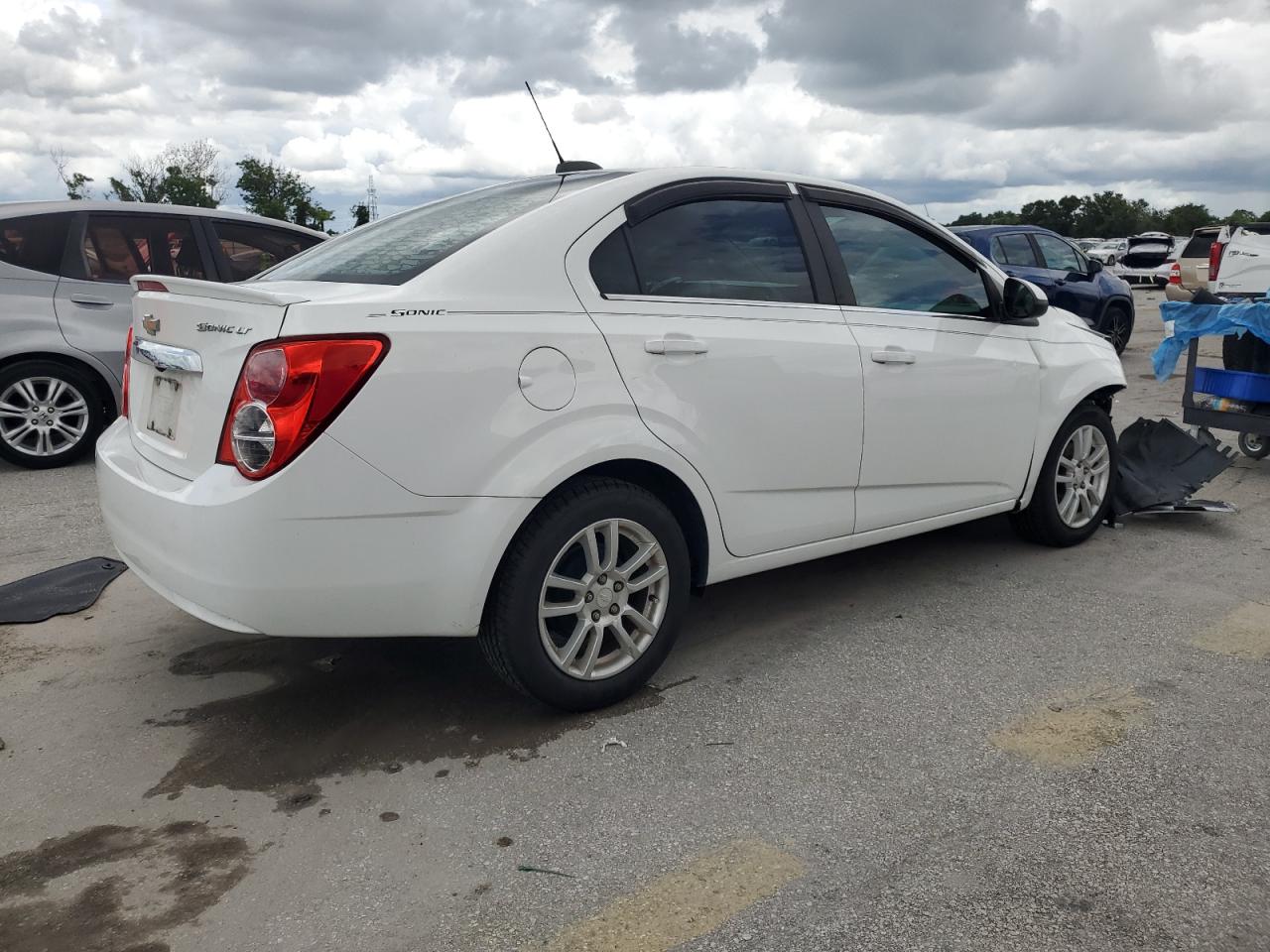 Lot #3029603101 2015 CHEVROLET SONIC LT