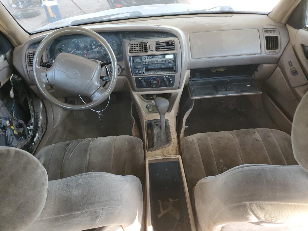 Lot #2879405535 1996 TOYOTA AVALON XL