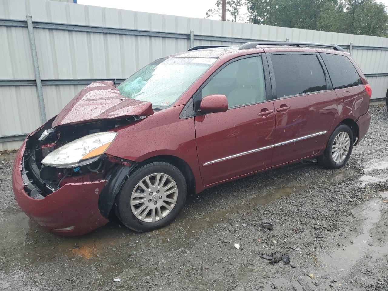 2009 Toyota SIENNA XLE