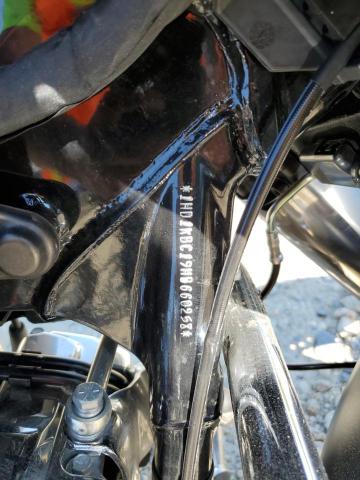 2017 HARLEY-DAVIDSON FLHX STREE - 1HD1KBC19HB660258