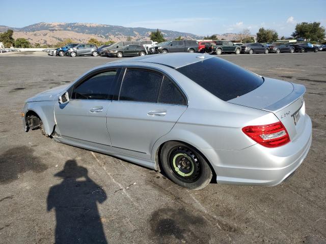 VIN WDDGF4HB4DA856434 2013 Mercedes-Benz C-Class, 250 no.2