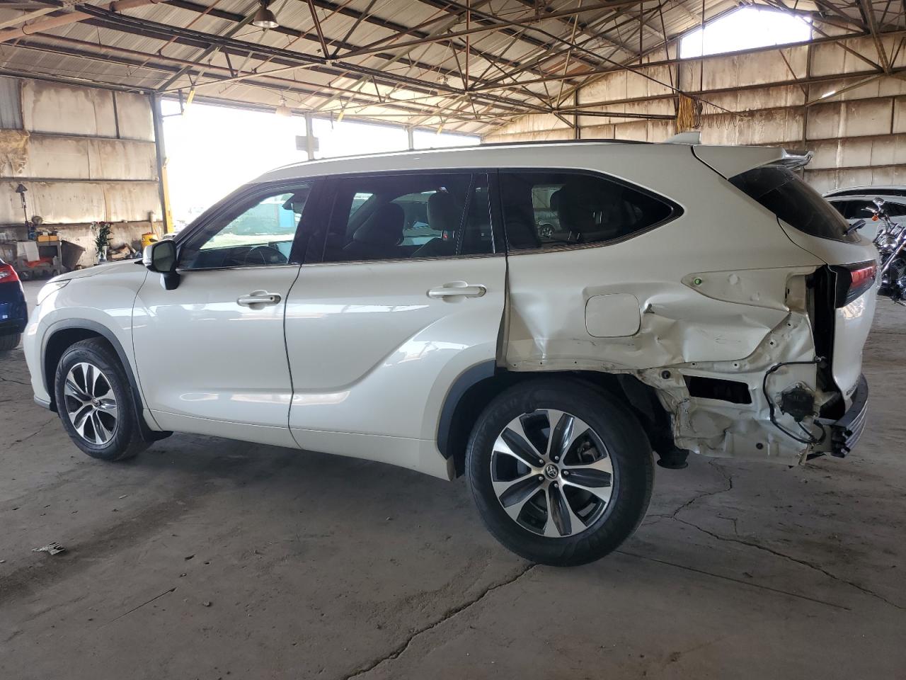 Lot #2986514272 2020 TOYOTA HIGHLANDER