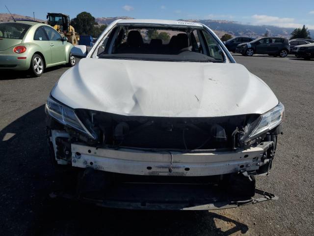 2018 TOYOTA CAMRY L - 4T1B11HK5JU595547
