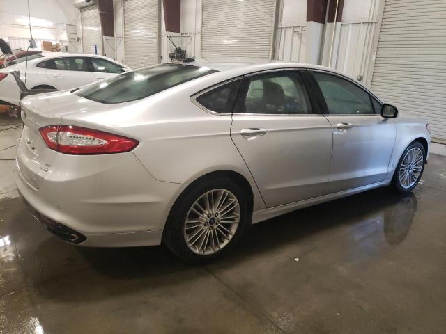 VIN 3FA6P0T9XGR107492 2016 Ford Fusion, SE no.3