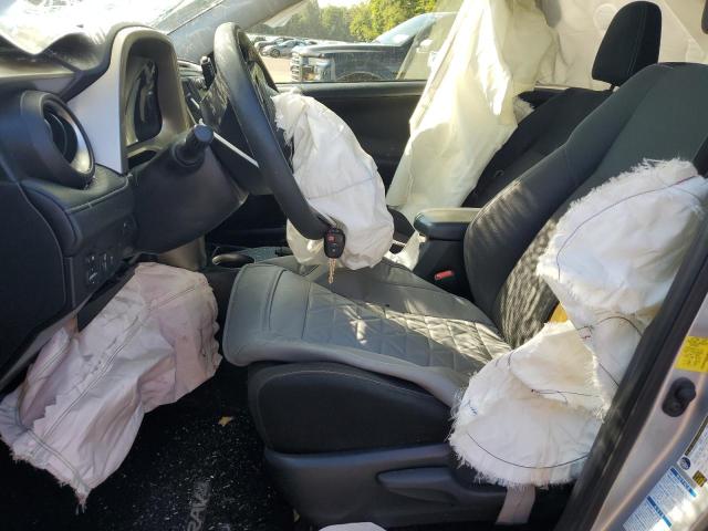 2015 TOYOTA RAV4 XLE - JTMRFREV7FJ026063