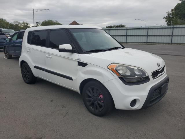 VIN KNDJT2A63D7754064 2013 KIA Soul, + no.4